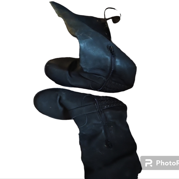 Ladies size 6 medium boots - Picture 5 of 5